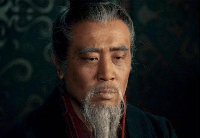 刘备为何无论投奔谁，都能得到足够的敬重？他究竟有何本事