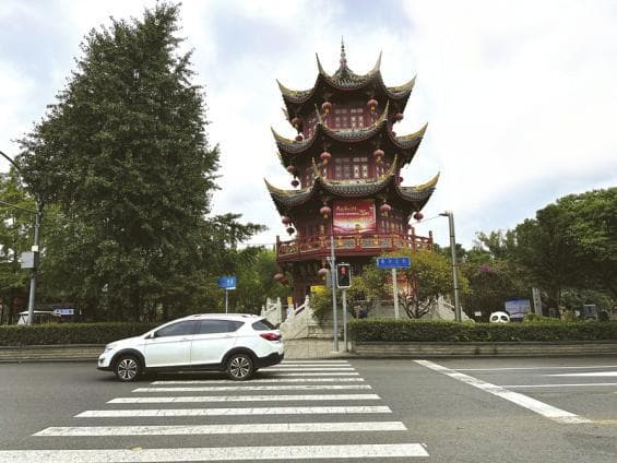 散花楼、九天楼、崇丽阁：成都公园里的文化明珠
