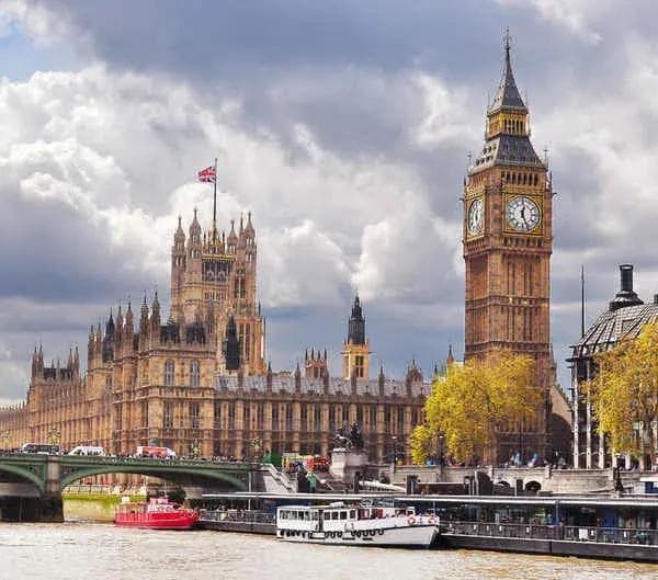英国大学法学专业详解：课程设置、入学要求及名校推荐