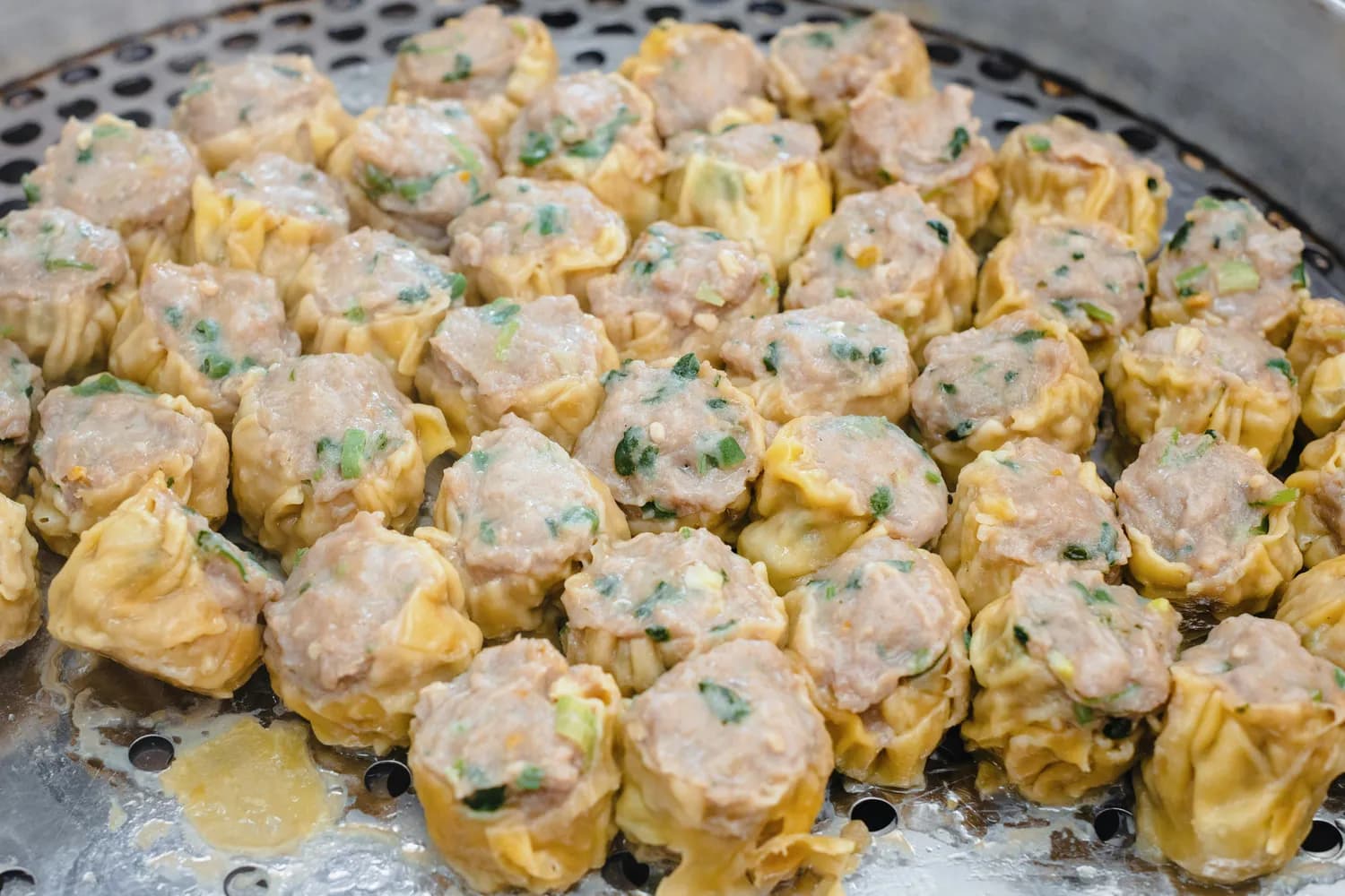 福建扁肉PK四川龙抄手：谁才是馄饨界的王者？