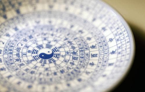 火风鼎卦详解：从卦辞到运势全解析