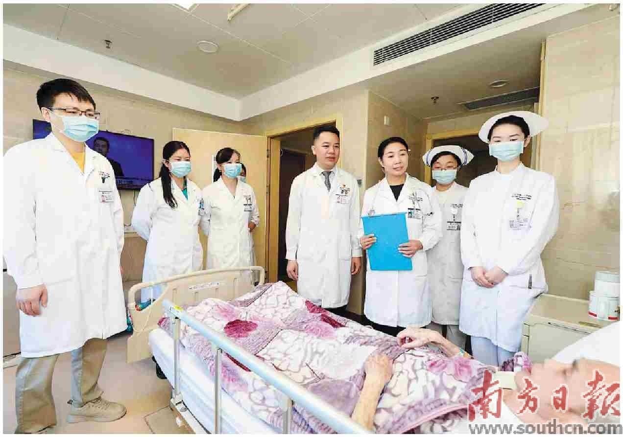 打造“一站式”老年健康管理新模式