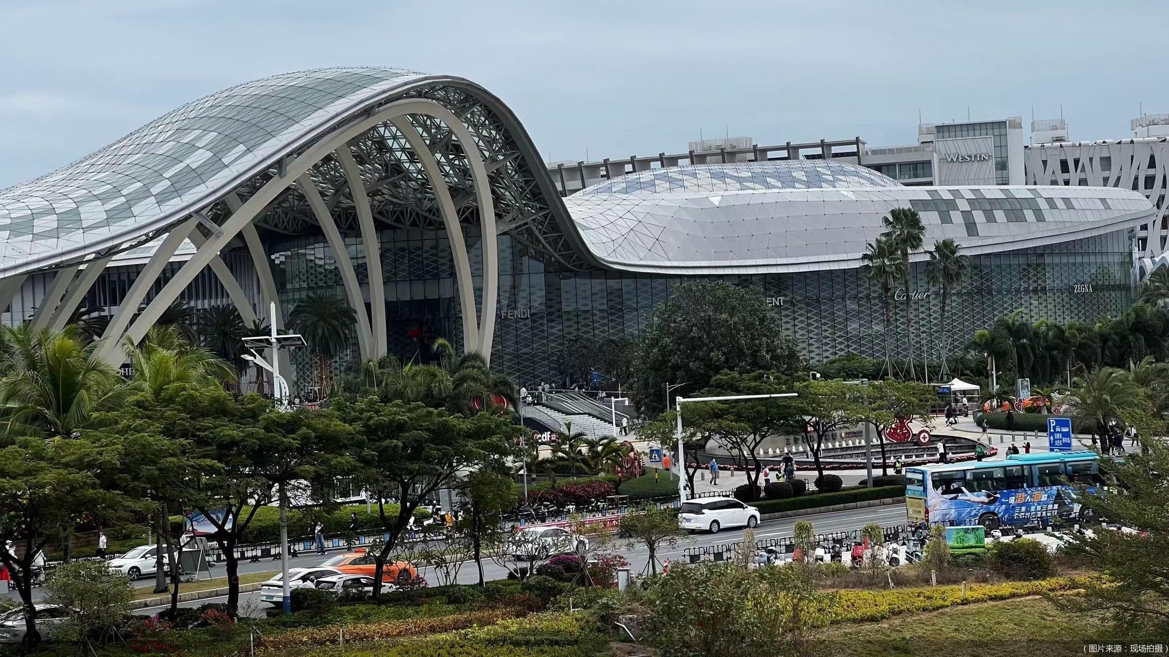 营收净利双降，中国中免加速境外扩张寻增量