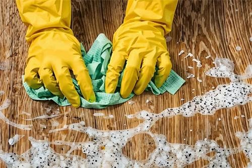 地板砖污垢清洁指南：10种实用清洁方法