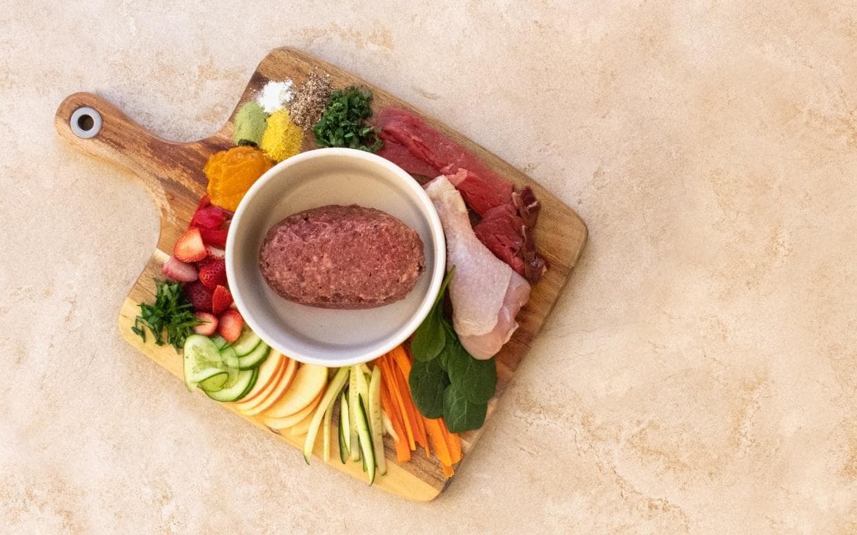 生骨肉饮食全面解析：好处、风险与适用指南