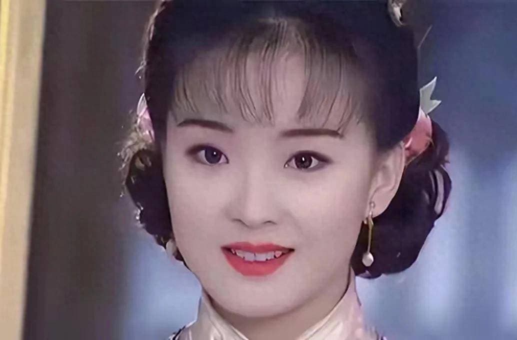 从豪门傀儡到逆风翻盘，王艳的人生剧本比爽文还精彩