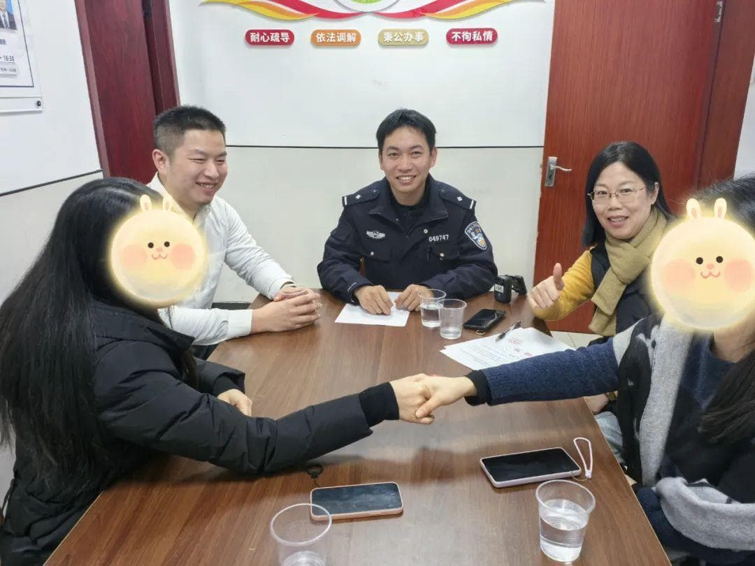 居民架设“震楼器”影响邻居，民警这样化解矛盾