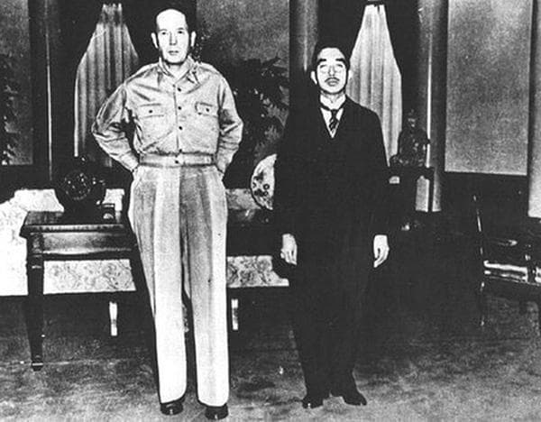 东京审判之辩 ①| 裕仁天皇为何免除战争责任？