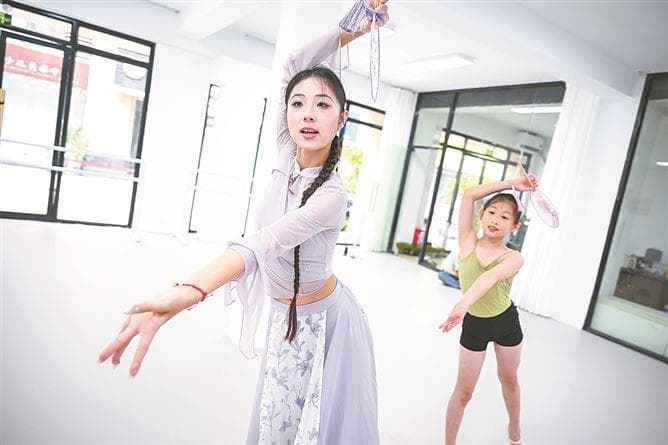 “00后”台青林淳瑄：以中国舞为媒为两岸文化交流尽力