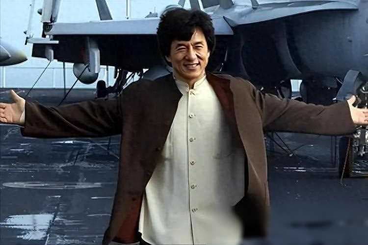 成龙70岁生日发文：能老，是幸运！众人送祝福