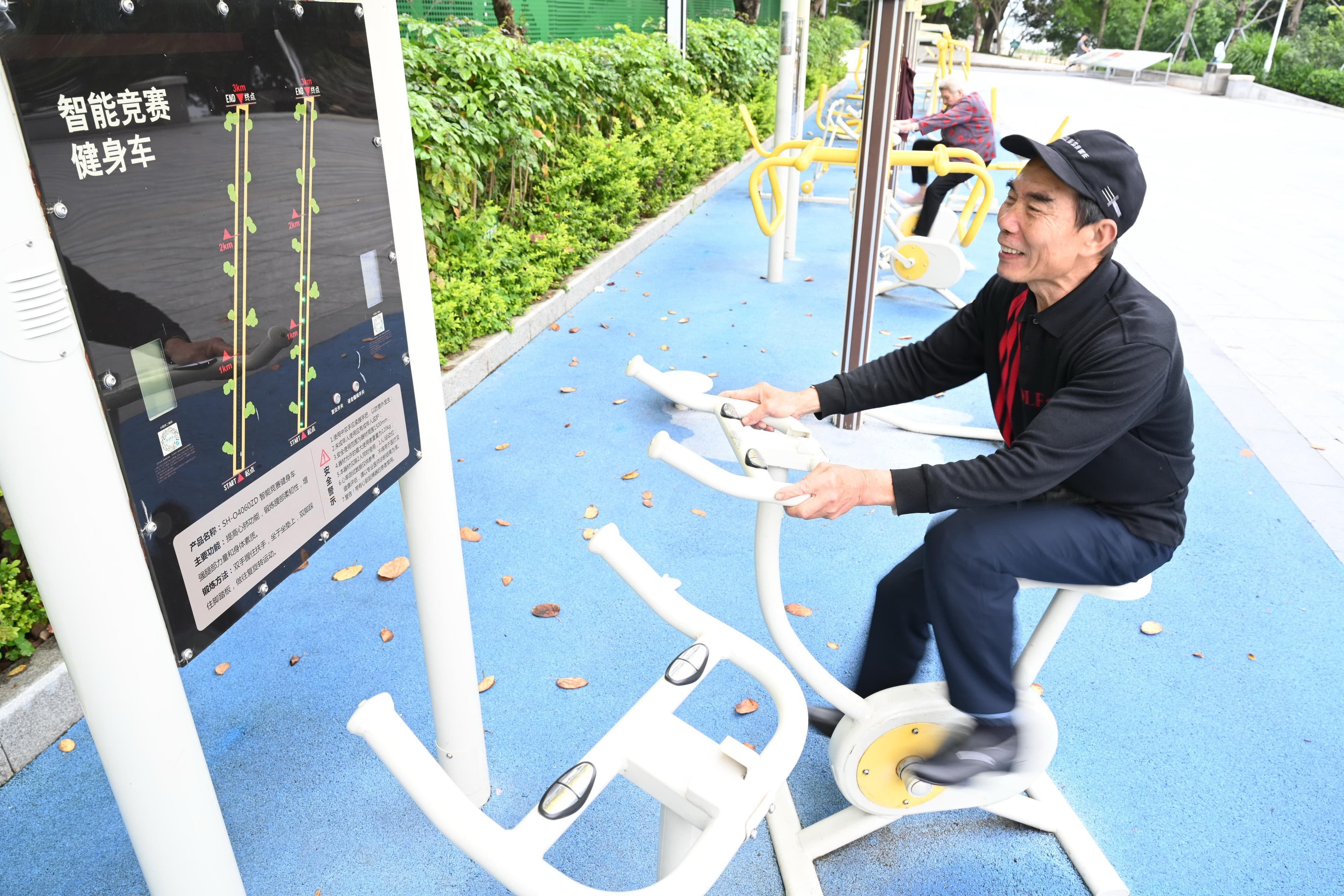 AI安防、智慧养护、“码”上科普……城市公园充满“科技范儿”