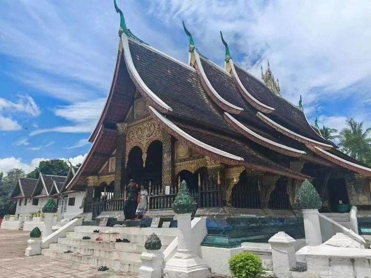 探秘老挝：旅行必备！简单老挝语中文发音指南