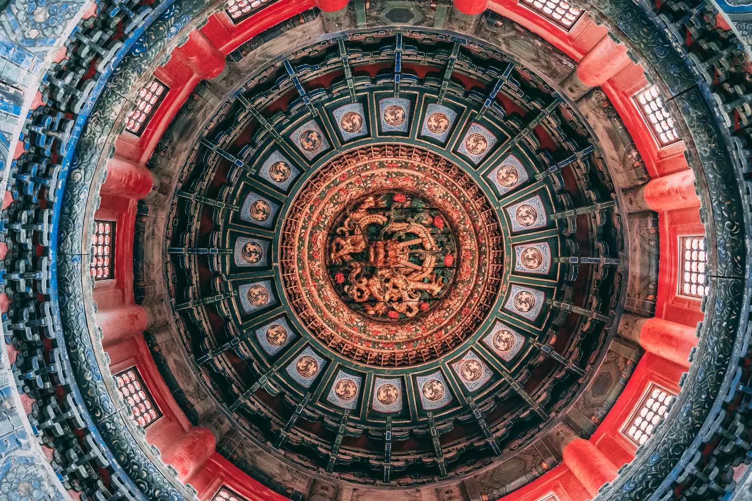 林徽因与国徽设计：一场汉唐线条的美学坚持
