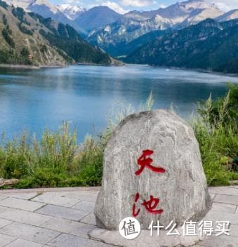 北疆旅游攻略：探秘天山脚下的绝美风光