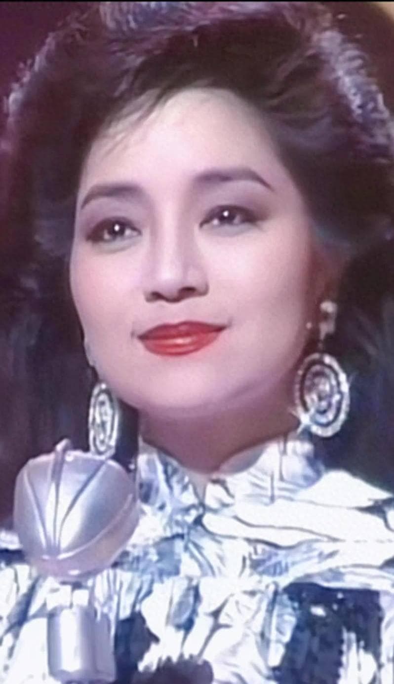 23年前，曾在美国三场演出100万美元的徐小凤，为何如今不火了？