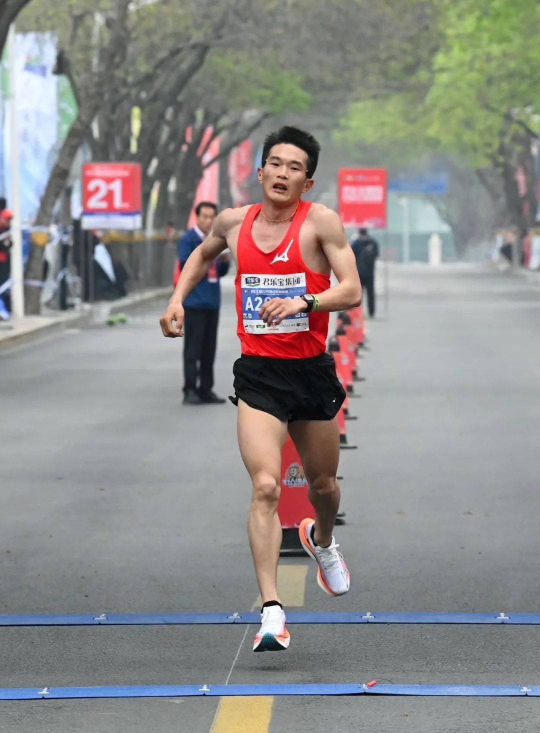 人人都会遇到的跑步平台期，怎样克服？