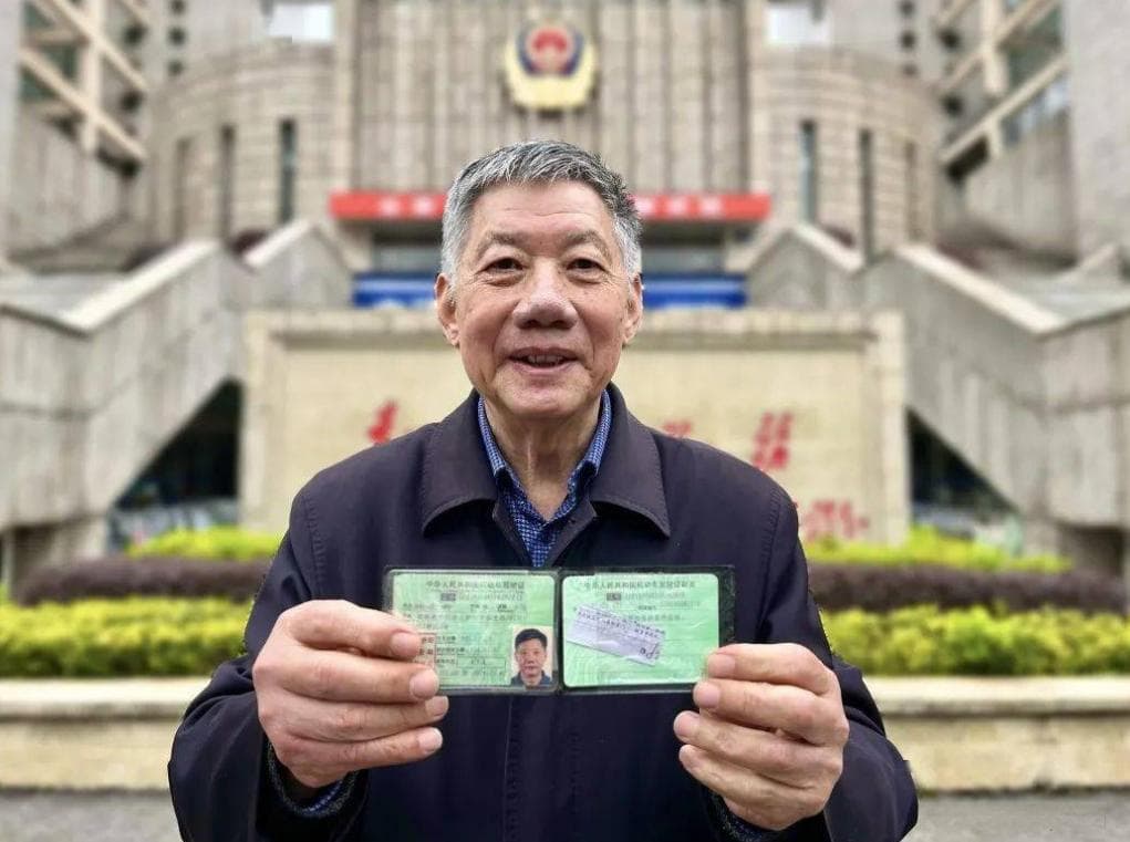 年龄超过70岁，驾照要注销吗？交警：3种驾照继续用，但需注意3点