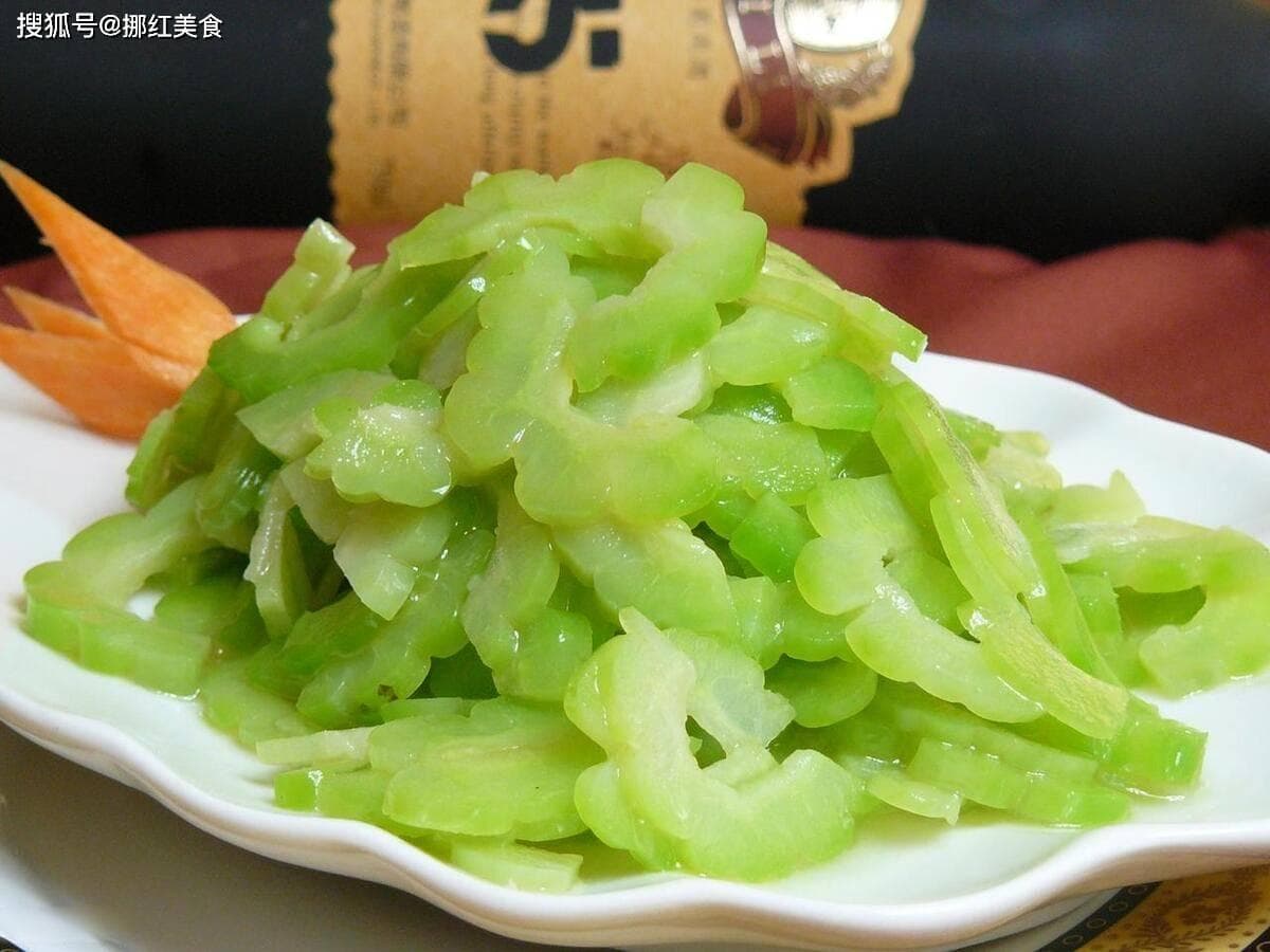苦瓜不苦又好吃，教你3招，从此爱上它