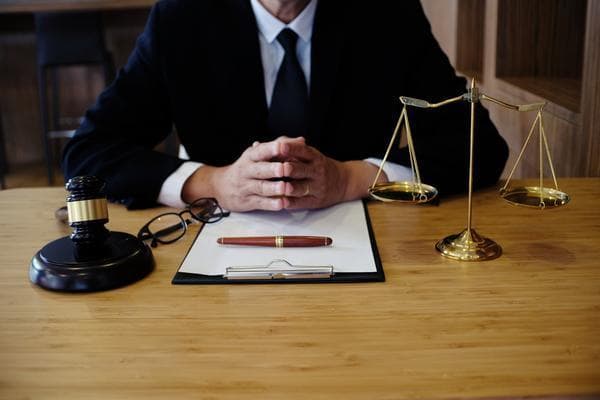 董事长在集团与公司之间的角色与职责差异分析