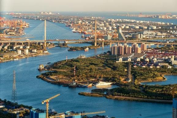 海滨价格洼地？暑期往返不过千，收下私藏美食地图
