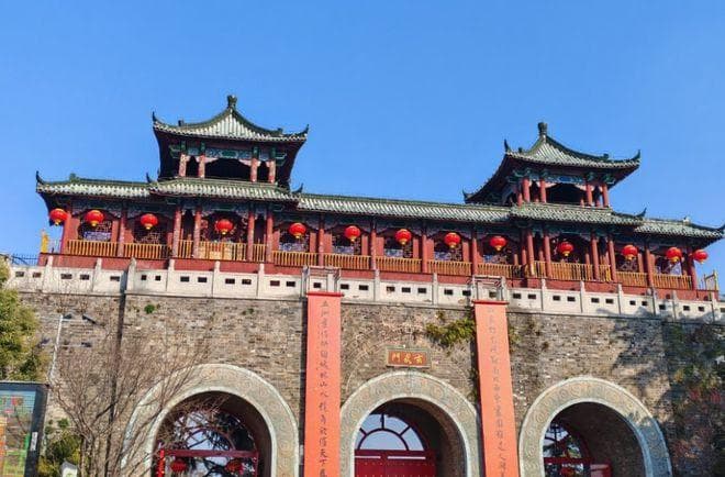 玄武门景点介绍：穿越历史与自然的奇妙之旅