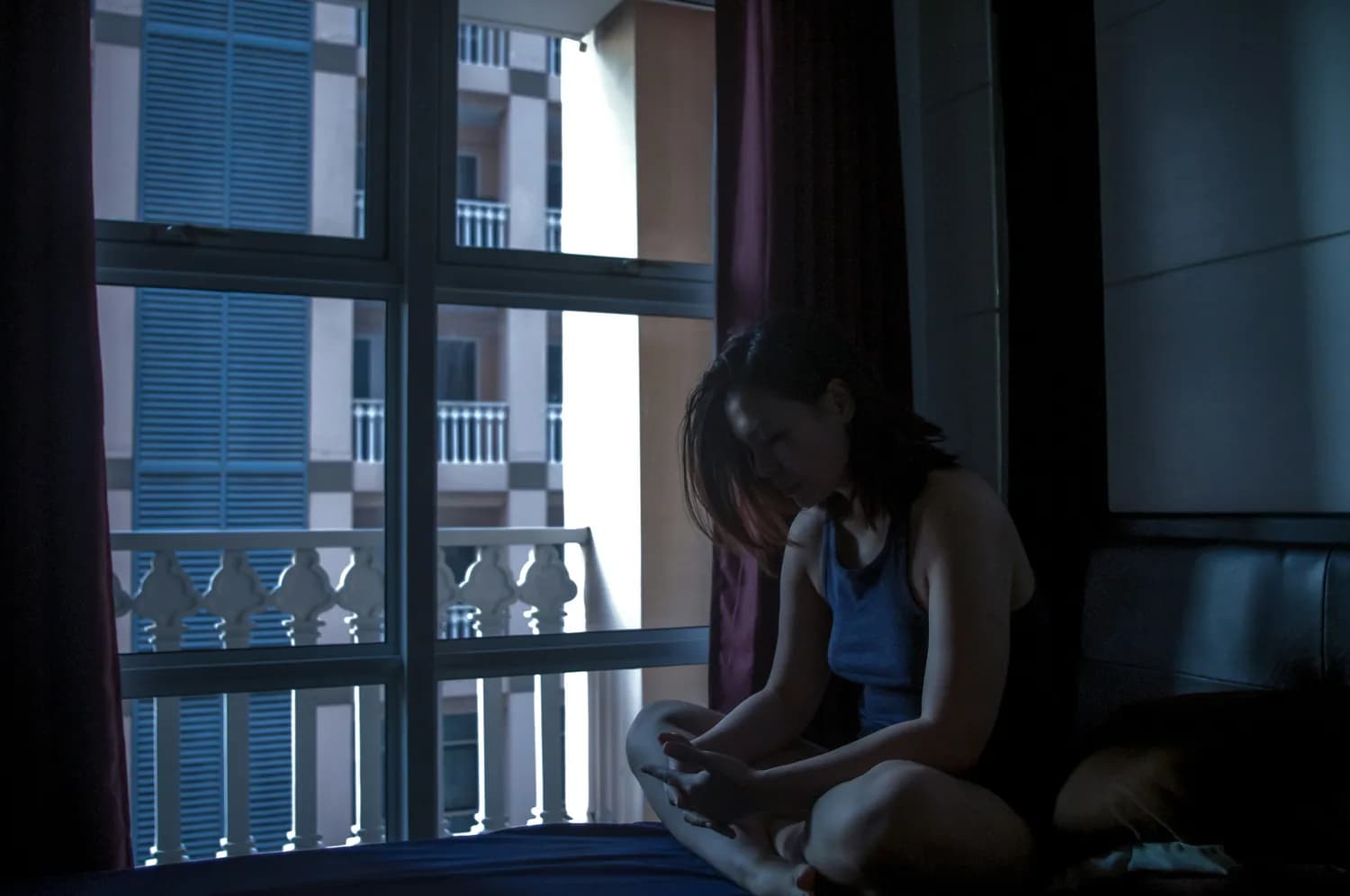 小梅和小强：友情转爱情的挑战