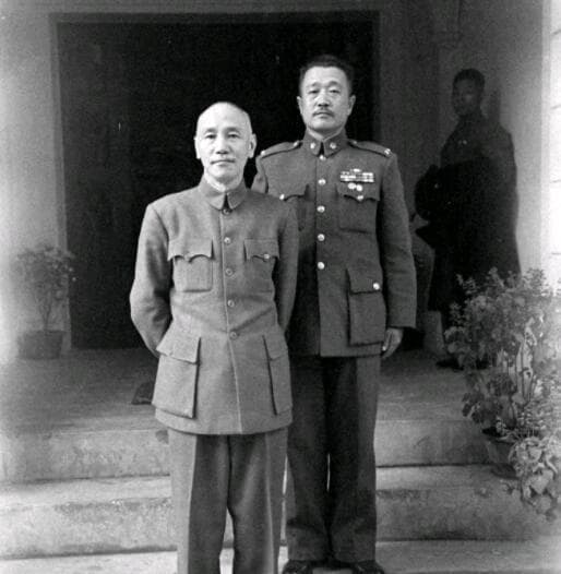 蒋介石在淮海战役中的“空投微操”