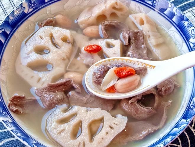 对睡眠特别好的4种食物，一周吃两三次，入睡快，睡得香，精神足