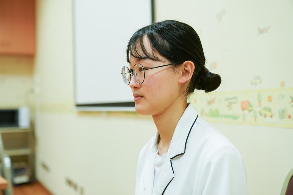 上班上到肩頸痠痛、腰痠背痛？快試試4招舒緩運動 放鬆身體、改善痠痛