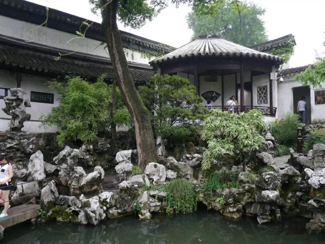 园林赏石入门：读懂“瘦、皱、漏、透”四字诀
