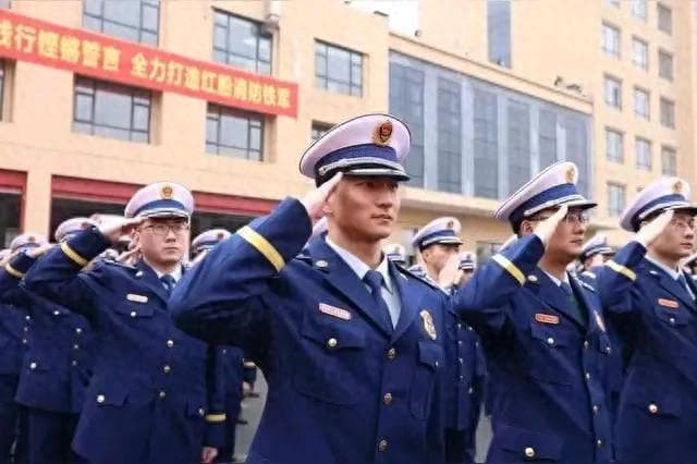 消防改制后待遇如何？一位消防员的工资单给出了答案