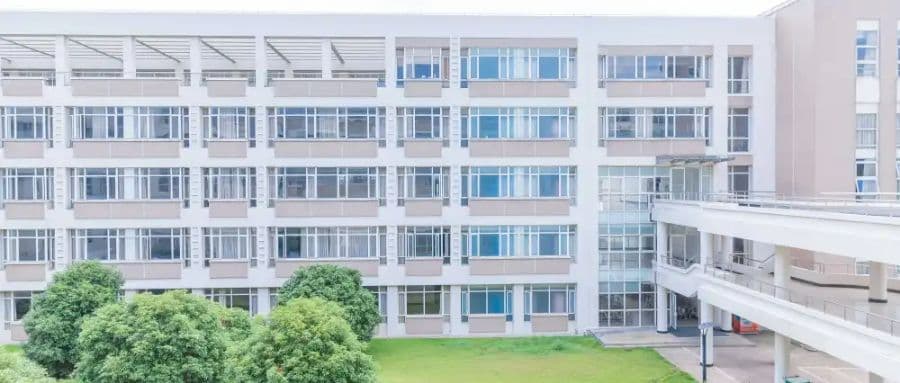成都成华区Top 10高中深度解析：从百年底蕴到创新突围