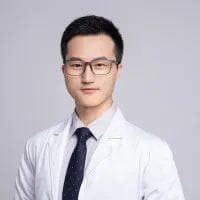 真心建议：睡前千万别把手机放床头