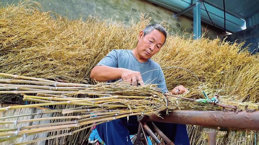 非遗扫帚走红直播间，临邑王家百户村民家门口就业