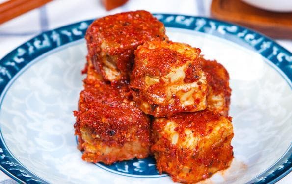 教你秘制豆腐乳，无需发酵长毛，香辣下饭又卫生，10分钟腌好
