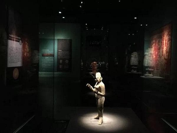 “自然的力量”：洛杉矶收藏的古代玛雅文物来到了湖北