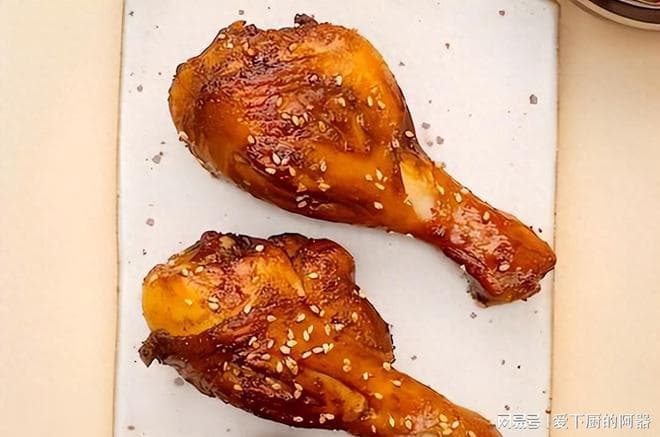 孜然烤鸡腿：一道融合东西方烹饪智慧的美味佳肴