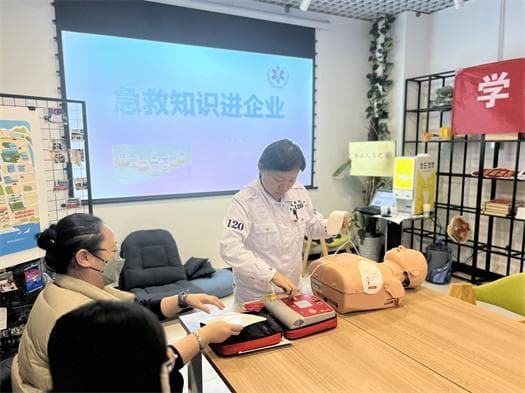 北京急救中心构建社区急救体系，首创医务社工参与模式