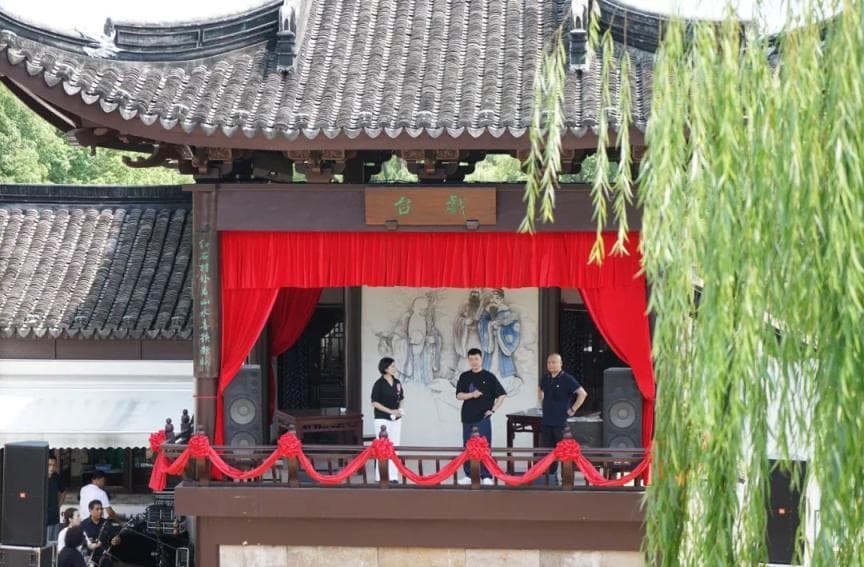 京剧《沙家浜》定名60周年 北京京剧院众名角沙家浜实景演经典