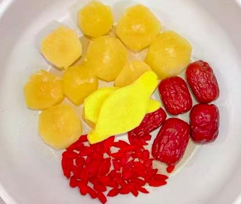 甘蔗养生饮品制作指南：三种冬季养生饮品的做法与功效