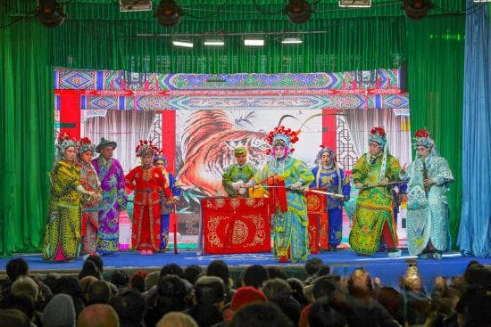 保定竞秀区：古镇大激店好戏连台闹元宵