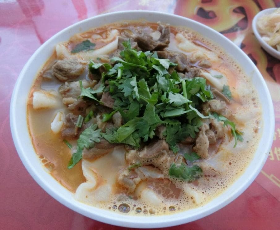 榆林十大特色美食：羊肉面、油旋等你尝
