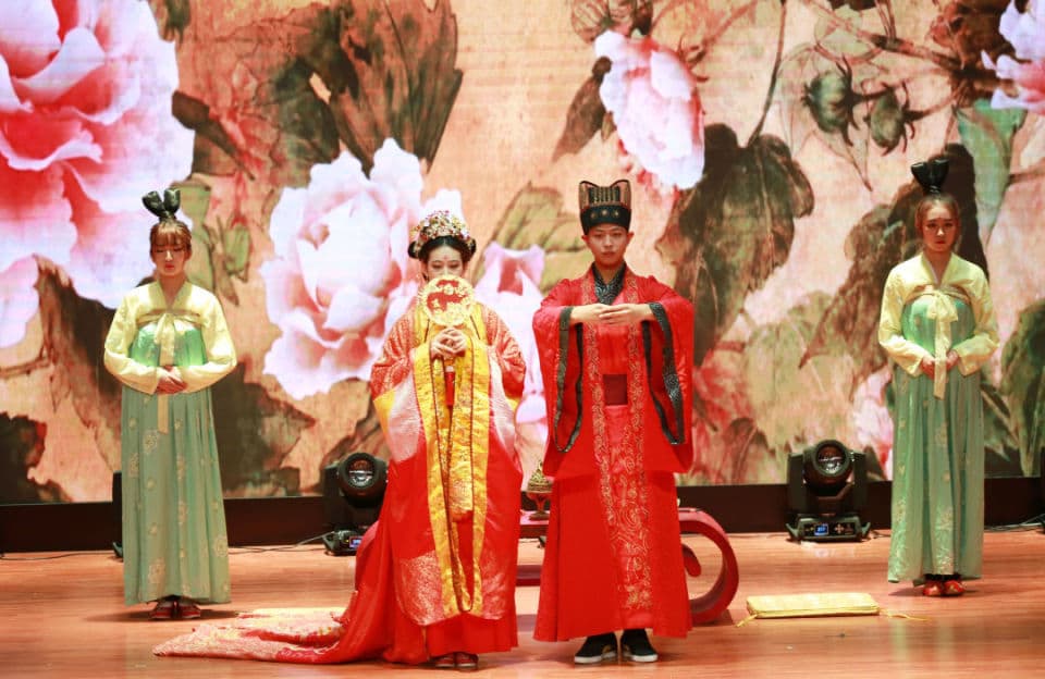 全国首个婚姻类职业本科，学些什么？