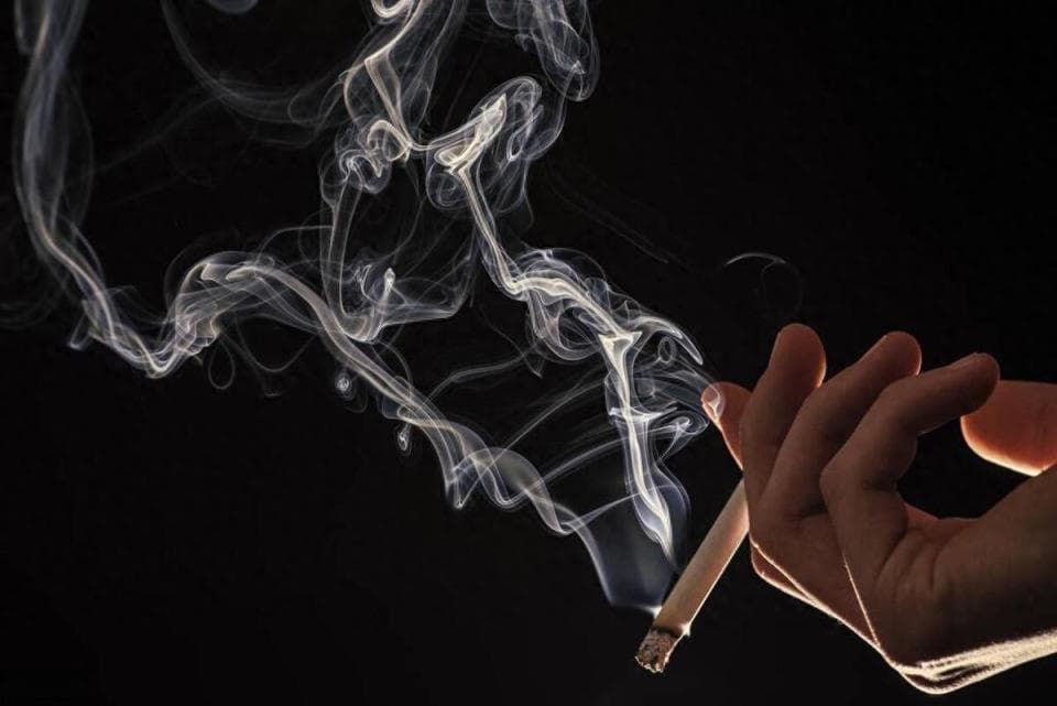 吸烟和喝酒哪个对心脏影响大？如果不能全戒，您会戒哪一个？