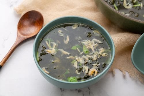 紫菜虾皮汤：两种微小食材的营养碰撞