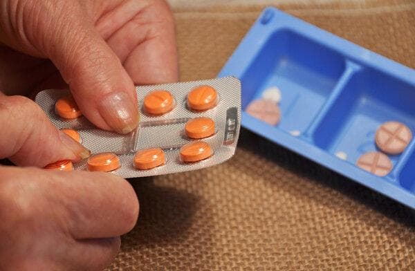 孟鲁司特钠咀嚼片可以长期吃吗