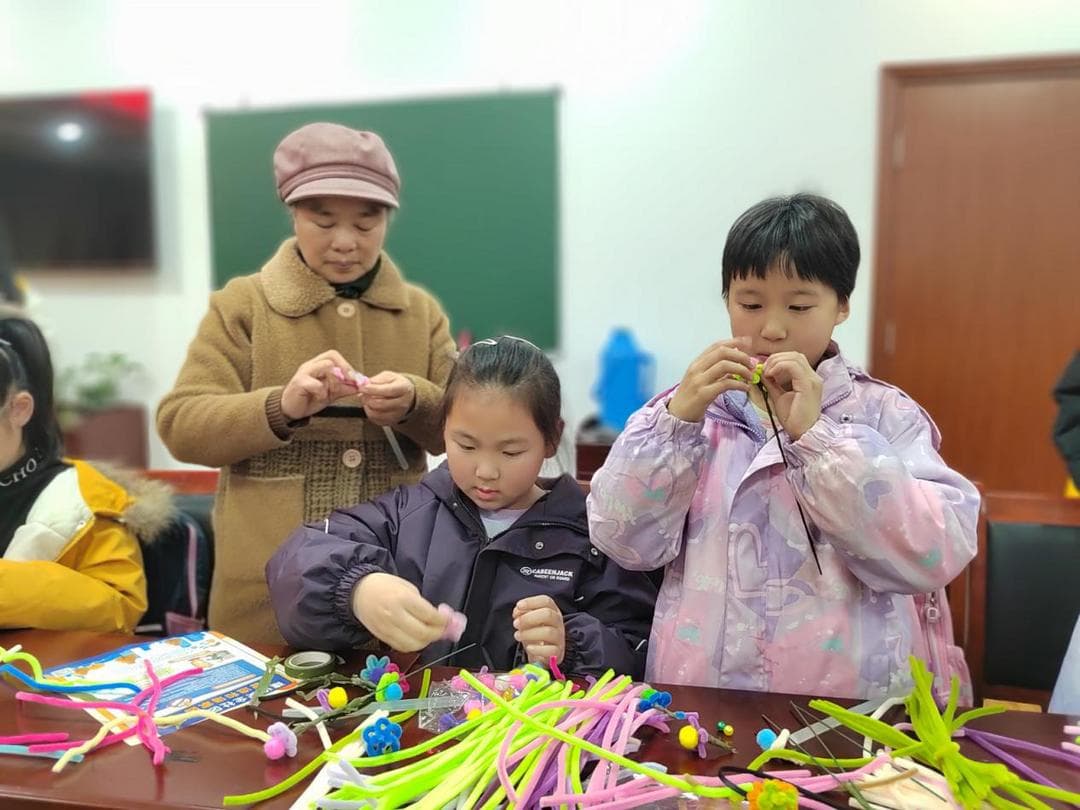 合肥长丰（双凤）经开区阿奎利亚社区：非遗绒花绽社区 文化传承韵悠长