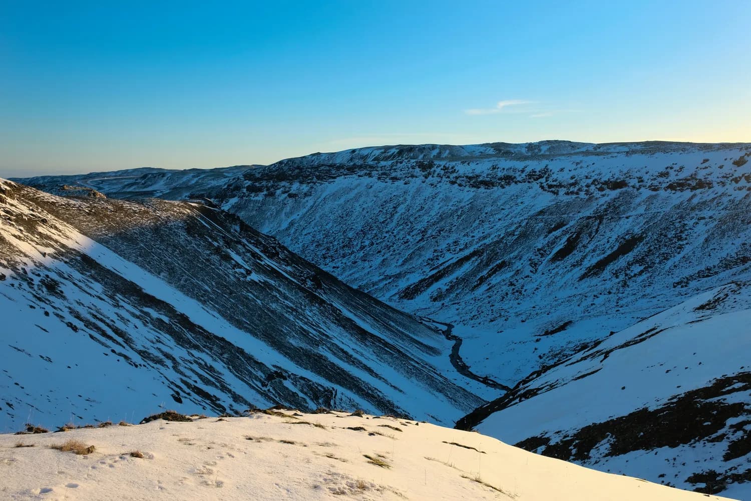 冬季探秘：青铜山大峡谷的冰雪奇缘