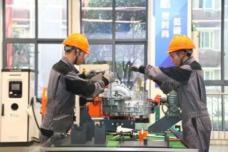 重庆中职学校新能源汽车专业：就业前景与行业趋势