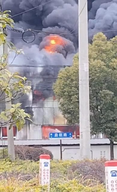 悲痛！3名消防员救火牺牲，两人退伍一人备婚，官方特事特办